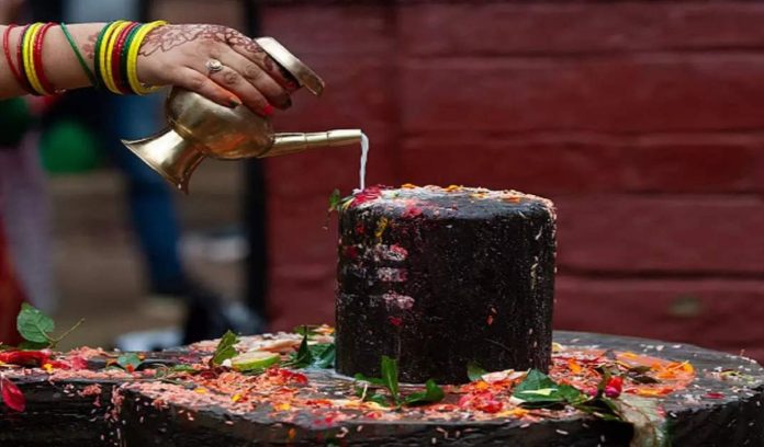 shivling शिवलिंग पर क्या न चढ़ाएं
