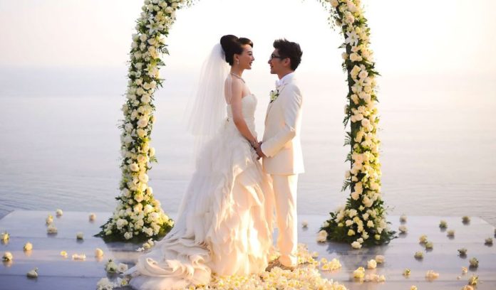 china Government is giving reward for getting married