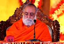Baba Kumar Swami fraud – पार्ट 3: स्त्रियों से अश्लील बातें, लड़कियों के साथ रातें रंगीन Mahabrahmarshi baba Kumar swami, Baba Kumar Swami fraud