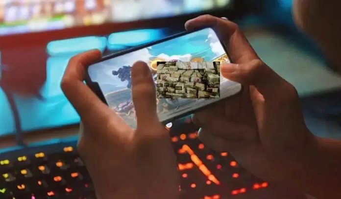 Government gave warning to online game players smartphone users Government gave warning to online game players smartphone users