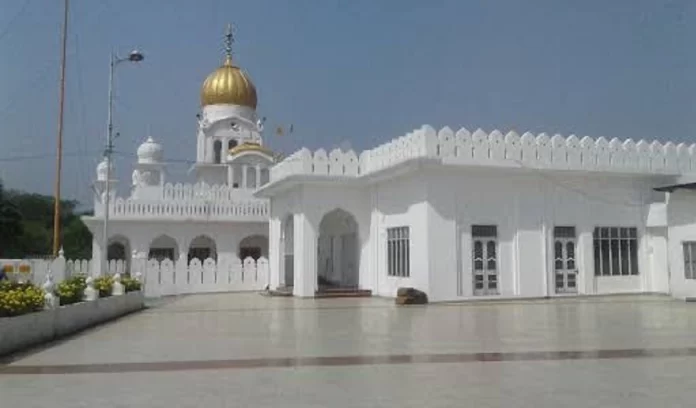 Story of Guru Gobind Singh Ji related to Gurudwara Pakka Sahib Patshahi, Gurudwara Pakka Sahib Patshahi