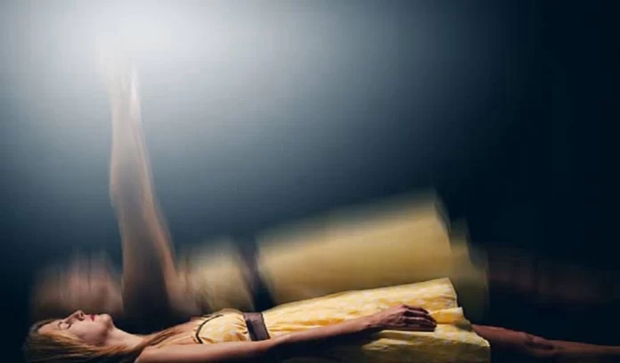 These are the reasons behind seeing a dead person in the dream