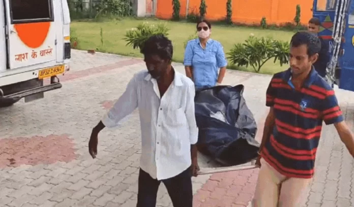 Know who is Varsha Verma who gives shoulder to unclaimed bodies of Uttar Pradesh