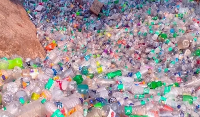 The garbage thrown by the devotees on the Chardham Yatra has made Joshimath Municipal Corporation a millionaire