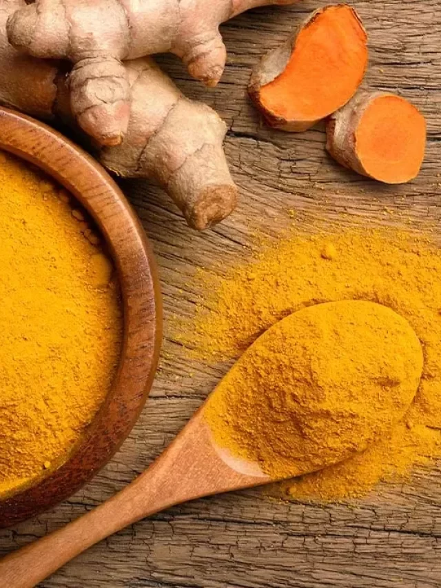 ठंड से लड़ें, सेहत बनाएं हल्दी के 5 अचूक फायदे