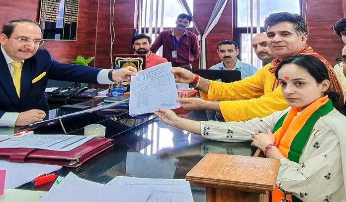 Former BJP MLA Ravinder Raina poorest indian candidate