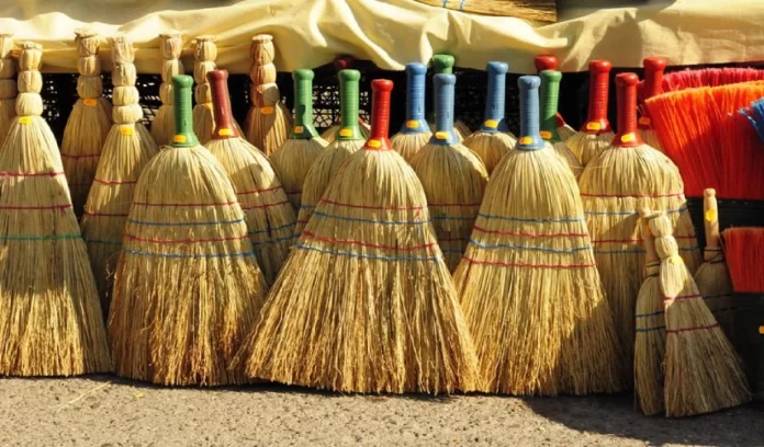 know Seeing broom dream means auspicious inauspicious know Seeing broom dream means auspicious inauspicious