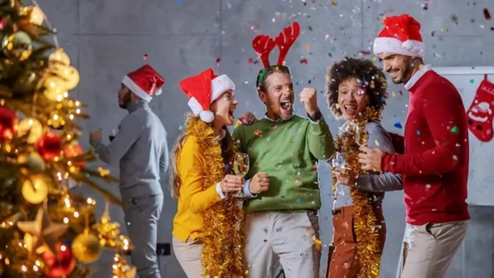 Christmas-party, Christmas Party in office