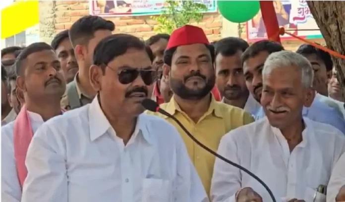 Who is Indrajeet Saroj politics