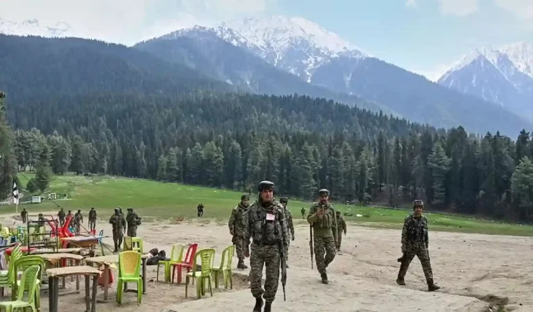 CRPF Spy Case: राष्ट्रीय जांच एजेंसी ने CRPF के जवान मोती राम जाट को जासूसी के आरोप म...