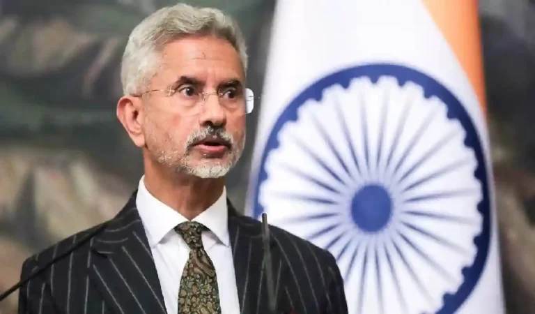 India-US News: टैरिफ की धमकी पर भारत ने दिखाया आईना, विदेश मंत्रालय ने 6 प्वाइंट में ...