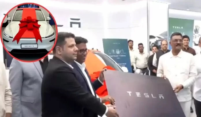 Tesla Model Y Tesla Model Y