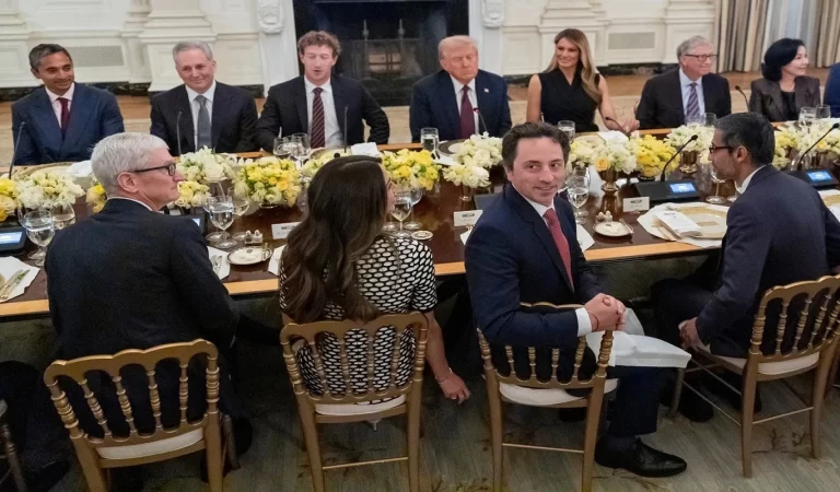 White House Dinner: व्हाइट हाउस में ‘हाई IQ डिनर’: सुंदर, सत्या, जुकरबर्ग से ट्रंप ने...