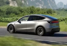 Tesla FSD: सेल्फ-ड्राइविंग का सपना या सेफ्टी से समझौता? टेस्ला की FSD टेक्नोलॉजी अब जांच के घेरे में Tesla FSD