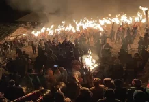 Budhi Diwali 2025: देवभूमि में अनूठी परंपरा! 1 नवंबर को मनेगी बूढ़ी दिवाली Budhi diwali in Uttarakhand, Budhi Diwali Uttarakhand culture