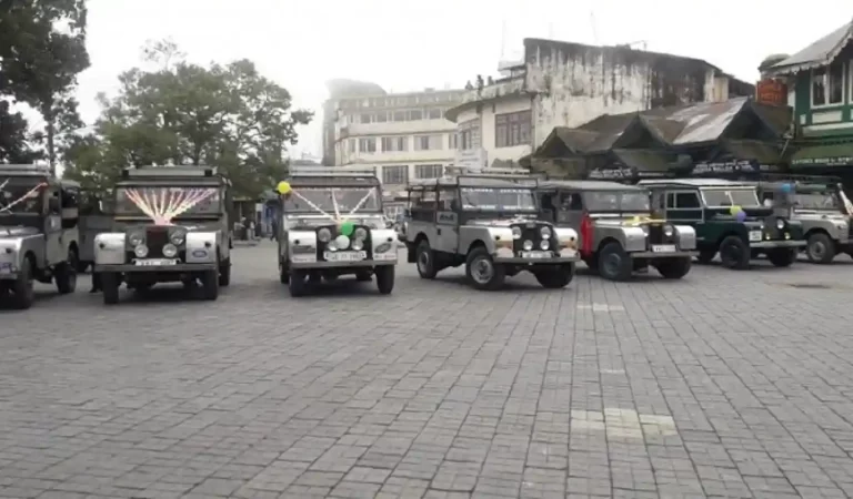 पश्चिम बंगाल का ‘Land Rover Village’: जहां हर घर में दौड़ती है 70 साल पुरानी जीप