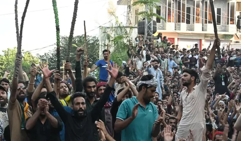 POK Protest Update: POK से उठी चिंगारी, पूरे पाकिस्तान में फैला गुस्सा… शहबाज श...