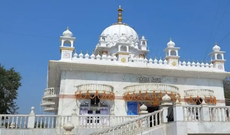 Top Gurudwaras in Maharashtra: मराठों की धरती पर गूंजती है अरदास, जानें महाराष्ट्र के...