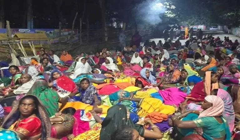 Chhattisgarh News: रायगढ़ में अंबुजा-अडानी परियोजना के विरोध ने पकड़ी रफ्तार, ग्रामीण...